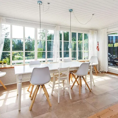 8 Person Holiday In Ebeltoft